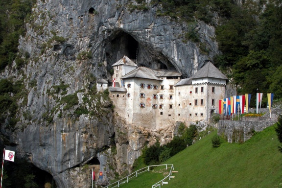 Predjama Castle