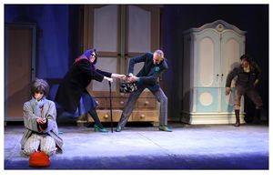 Erich Kästner's "Anna Louise and Anton" directed
by <!--LINK'" 0:733-->, <!--LINK'" 0:734-->, 2011-12