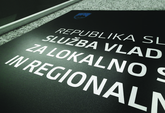 Identity and corporate identity for the State Administration of the Republic of Slovenia by Gigodesign, 2010