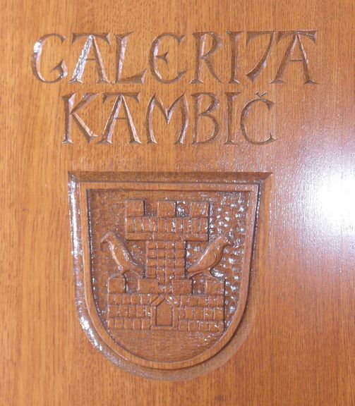Metlika city coat of arms in Kambič Gallery, 2012