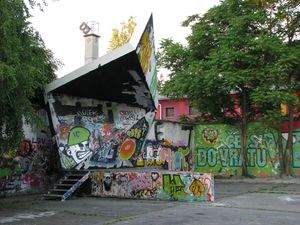 Trimo Urban Crash winning entry in Metelkova, Ljubljana, covered in graffiti, 2009